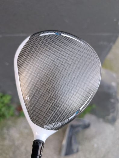 Sim Max Driver. 9 adjustable loft.