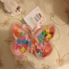 Hair grips BNIB