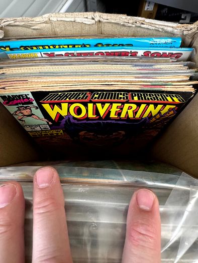Marvel, DC & Indie Medium Comic Box w 180 comics for Sale
