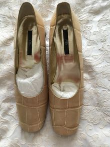 Alberto Gozzi -- Womens Designer Shoes --Size 39 - New in Box -- Gold Leather Flats