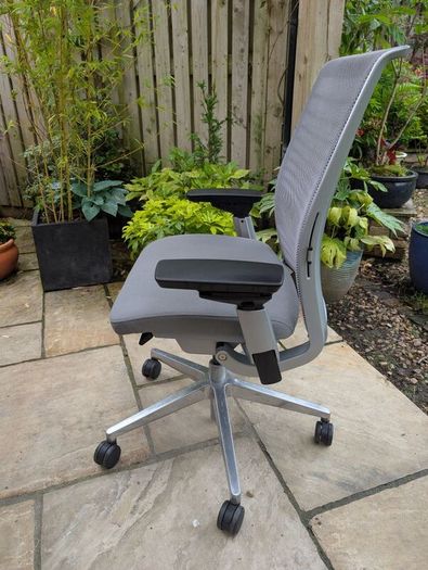 ergonomic office chair