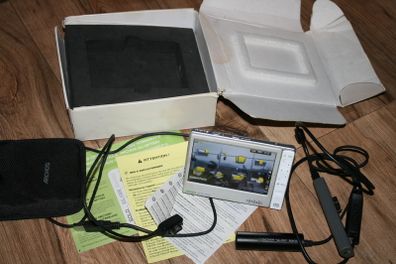 Archos 605 WiFi Silver (160 GB) Digital Media Player
