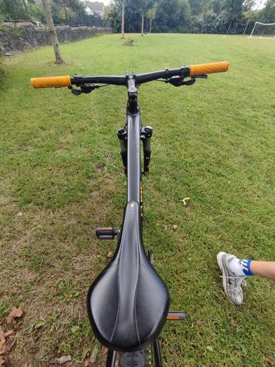 cube aim race mountain bike