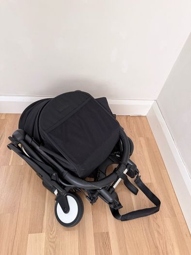Babyzen Yoyo stroller & new born pack & rolling bag & bumper bar & colour pack