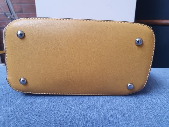 Lady's  Bag. Big Clearout, Make An Offer