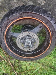 Suzuki gsxr k5 750 back wheel