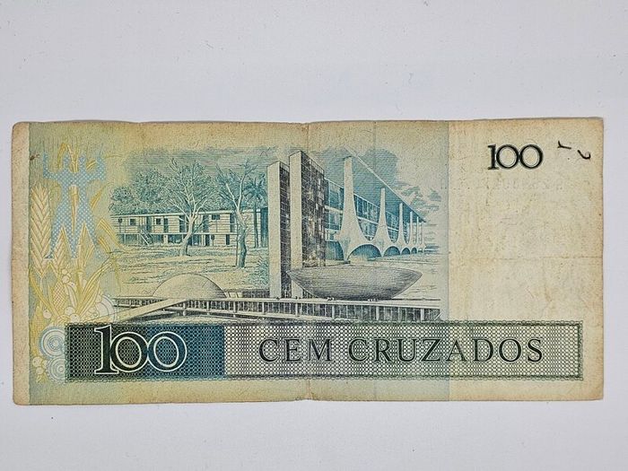 Brasil 100 Cruzados Banknote
