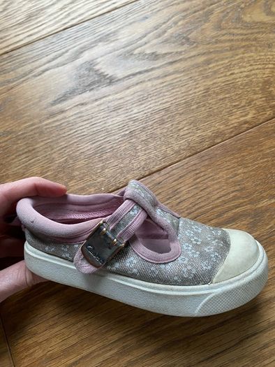 Shoe - Clarks (UK7.5F)