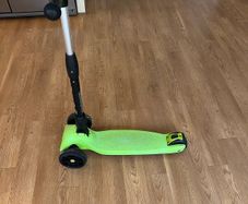 Kids scooter