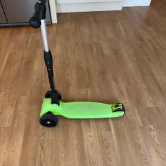 Kids scooter