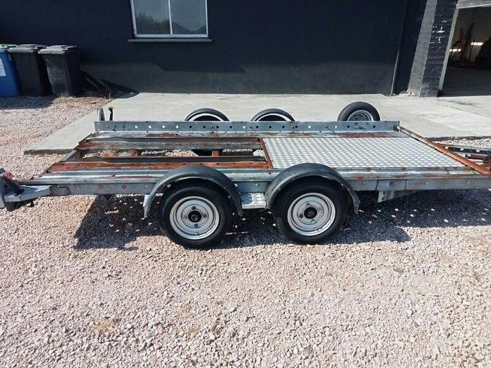Woodford Car Transporter