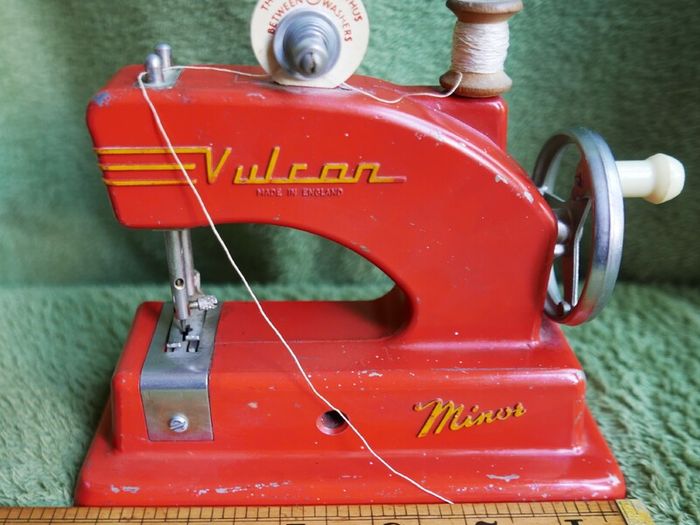 Antique Toy Sewing Machine Red Vulcan 1950s Display JAPAN JP