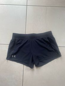 Under Armour shorts size L