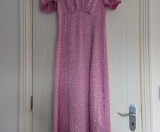 Gorgeous pink-black polka dot satin midi dress with cut out back from Quiz