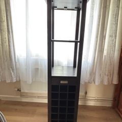 Wine tower