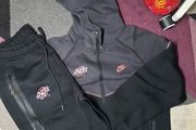 nike tech fleece