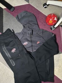 nike tech fleece