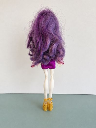 Monster High 13 Wishes Spectra Vondergeist Party Lounge Doll - Mattel 2008 First Generation