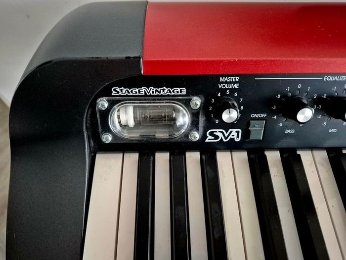 Korg SV-1 73 Stage Piano Red Excellent Condition + Soft Case