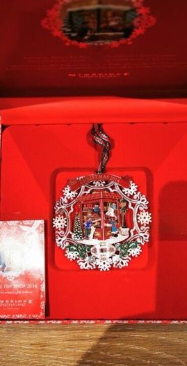 Newbridge Silverware Annual Christmas Collectible 2014 Santa's Toy Shop  Rare & Boxed