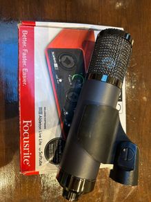 scarlett 2i2 2G & mic