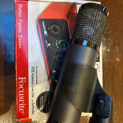 scarlett 2i2 2G & mic