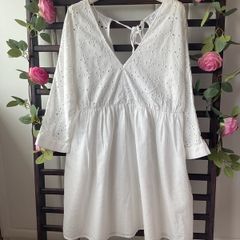 dress Zara white Broderie anglaise dress size large