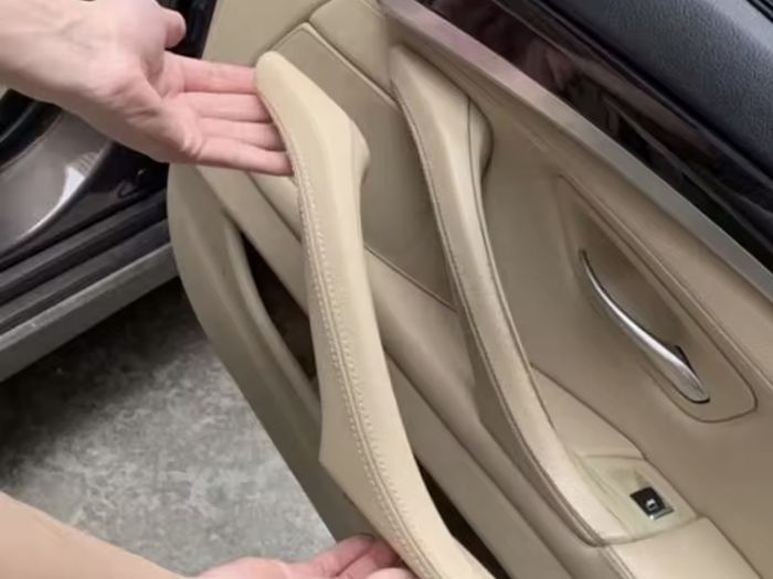 BMW 5 Series F10 Leather Pull Handle (Beige) RHD