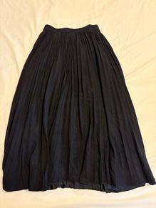 Black Pleated Midi Skirt