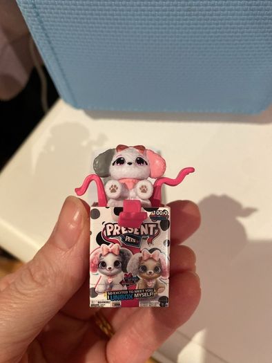 Zuru mini brands