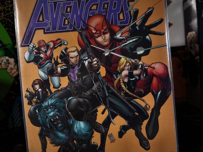 Secret Avengers ! Issue #22 ! 1st Appearance of The Descendants ! 2012 ! Marvel !