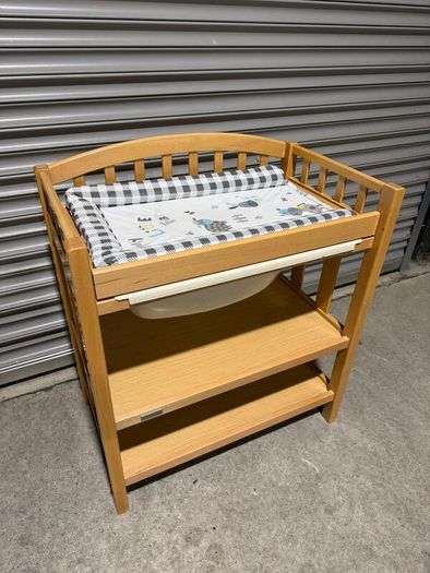 Baby changing table