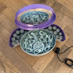 Heated curlers with nails drying