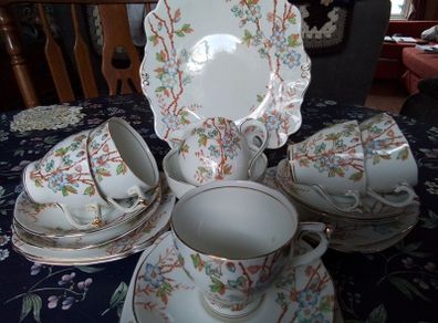 Rosyln Twenty Piece China Teaset