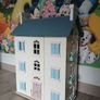Doll house, furniture and dolls Image 2