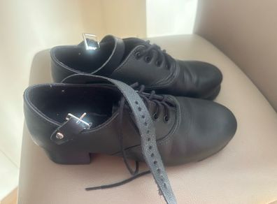 Jig Shoes UK size 3.5