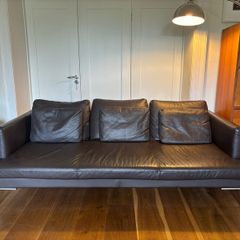 Bo Concept 3-seater leather sofa (dark brown)