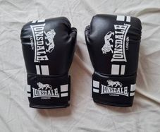Lonsdale boxing gloves Size s/m black/white brand new