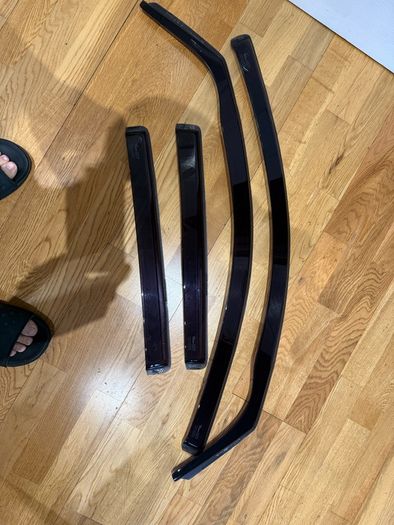 VW Tiguan  MK2 wind deflector