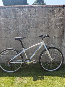 Ridgeback 24inch kids bike
