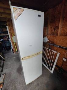Free - Standing Fridge Freezer