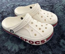 Crocs J1