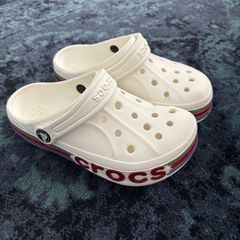 Crocs J1