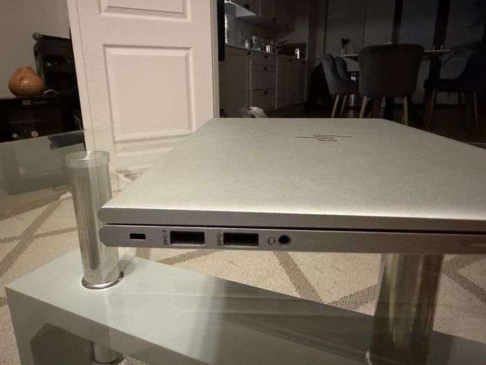 Hp Elitebook 840 G7, I7, 16gb Ram, 250gb Ssd, UHD