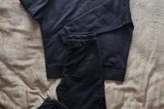 New Suit, S