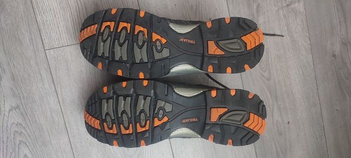 Torjan hyperion safety trainers