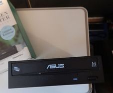 ASUS internal optical drive