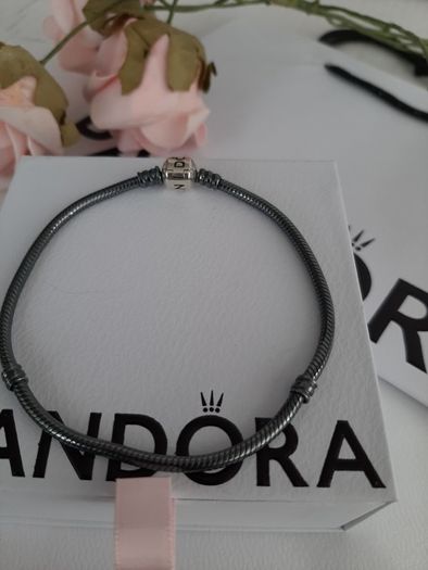 new genuine pandora oxidised bracelet with silver clasp