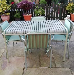 Garden Table and 4 Chairs