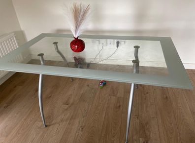 Dinning table